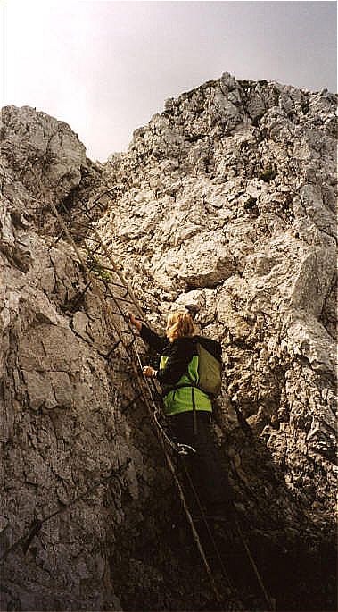 Erste Leiter nach dem Quergang in Richtung Große Linderspitze