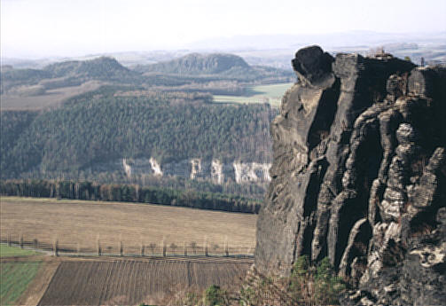 Die Westkante - eine der wenigen Massivklettereien im Elbsandsteingebirge