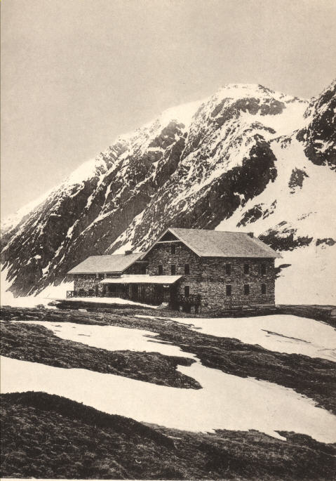 Die Dresdner H&uuml;tte um 1897. Im Hitergrund die Pfaffengruppe (Stubai)