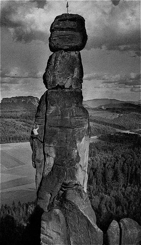 Ulrichkante an der Barbarine (2. Begehung). Sie stellt eher eine Variante zum Ri des AW dar. War aus meiner Sicht einfacher zu steigen